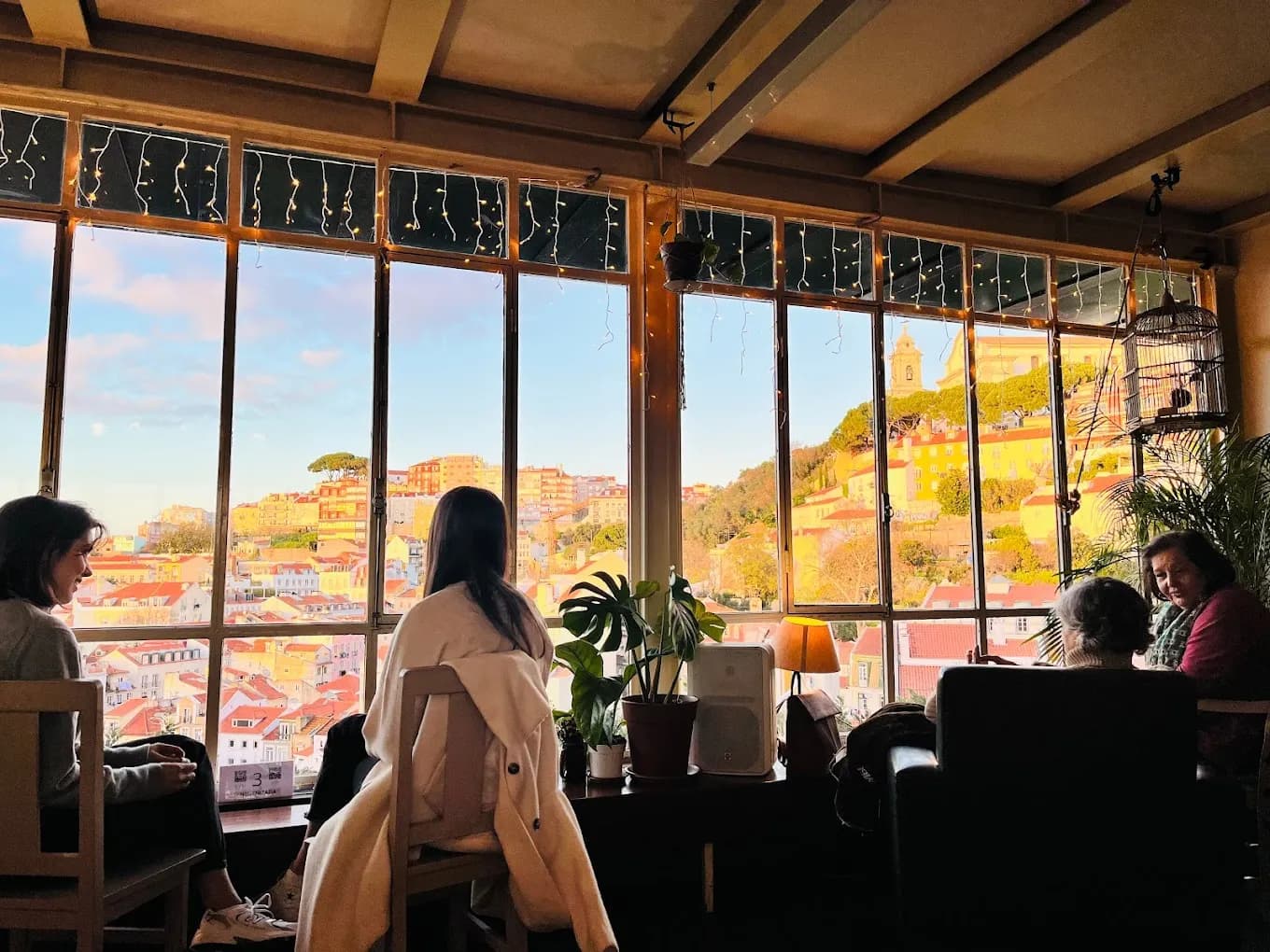 Discovering Lisbon's Hidden Café Gems: A Digital Nomad's Guide